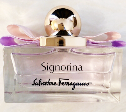 signorina 香水 口コミ 販売