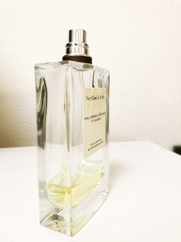 【レビュー】ヴァンクリーフ＆アーペル カリフォルニアレヴェリーはジャスミンの香り リラックスしたい時におすすめ - 香水おすすめ聞いてみた